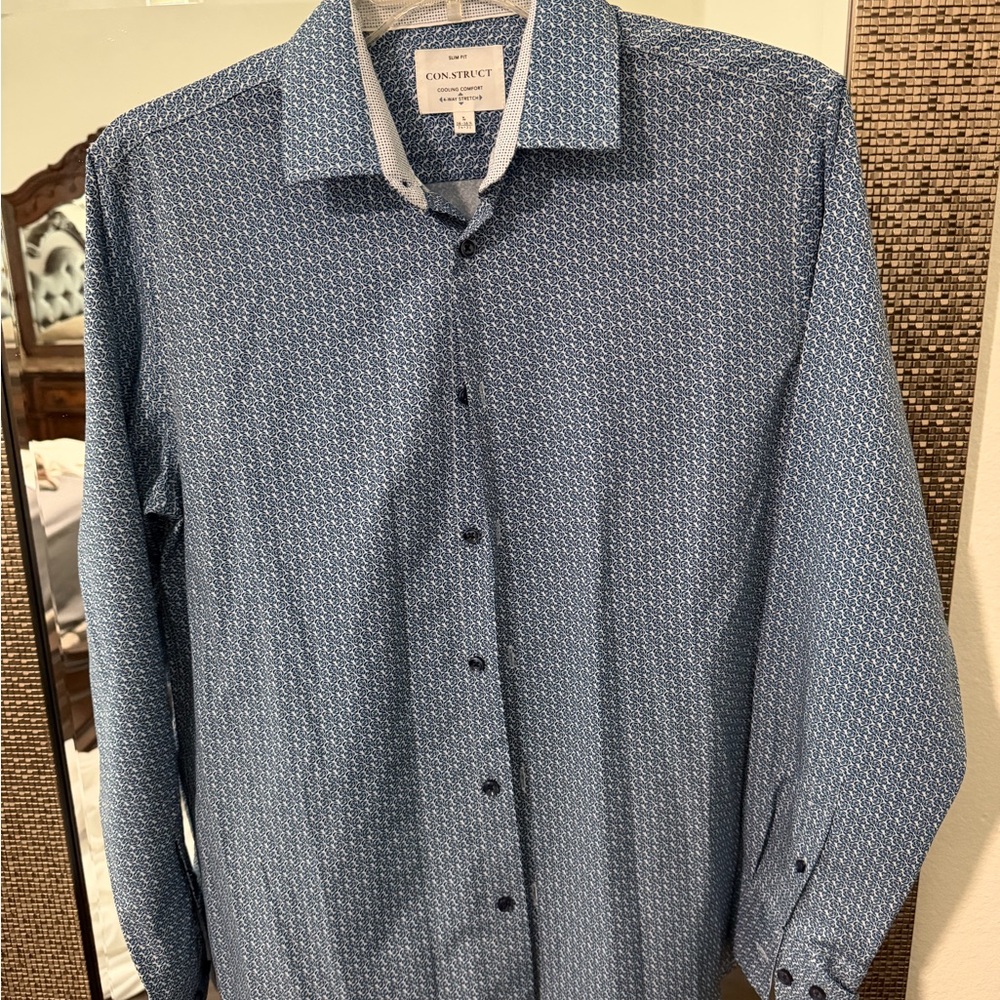 A 3 bundle of Men's Patterned Shirts button ups